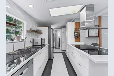 214 Morningside Avenue, Lady Lake, FL 32159 - Photo 12