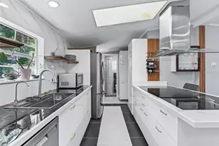 214 Morningside Ave, Lady Lake, FL 32159 - Photo 12