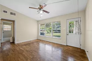 25519 Colmar Ave, Sorrento, FL 32776 - Photo 4