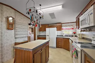 37945 Monticello St, Leesburg, FL 34788 - Photo 12