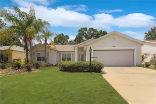 25339 Crestwater Dr, Leesburg, FL 34748 - Photo 2