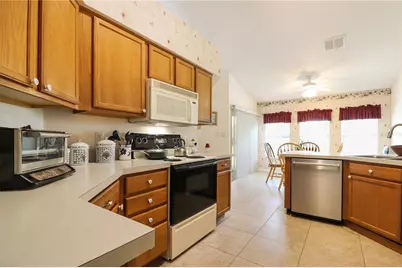 25339 Crestwater Drive, Leesburg, FL 34748 - Photo 8