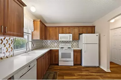 518 Alcazar Court, The Villages, FL 32159 - Photo 4