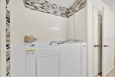 8690 SE 173rd Wisteria Street, The Villages, FL 32162 - Photo 20