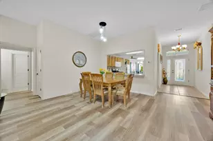 8690 SE 173rd Wisteria St, The Villages, FL 32162 - Photo 8