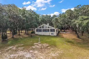 27011 SE Hwy 42, Umatilla, FL 32784 - Photo 2