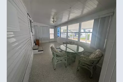 211 Southwinds Drive, Sarasota, FL 34231 - Photo 16