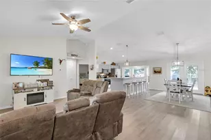 8635 SE 156th St, Summerfield, FL 34491 - Photo 4