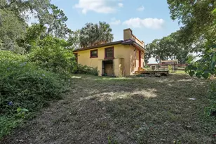 308 Sunnyside Dr, Leesburg, FL 34748 - Photo 56