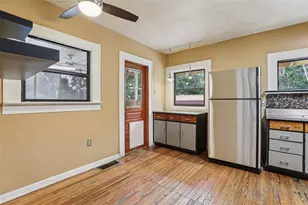 308 Sunnyside Dr, Leesburg, FL 34748 - Photo 16