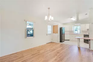 1114 Paradise Dr, Lady Lake, FL 32159 - Photo 8