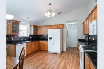 25243 River Crest Dr, Leesburg, FL 34748 - Photo 10