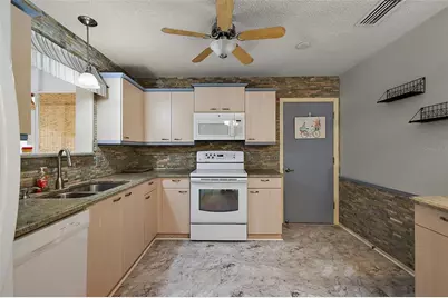 2003 Cordero Court, The Villages, FL 32159 - Photo 8