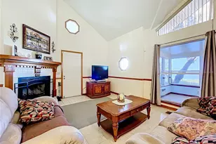 1107 Northshore Dr, Eustis, FL 32726 - Photo 12