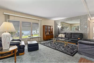 617 Coachwood Central, Leesburg, FL 34748 - Photo 8