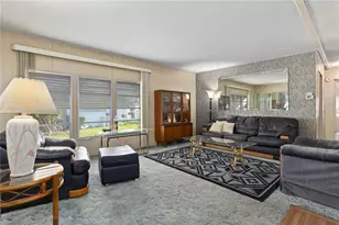 617 Coachwood Central, Leesburg, FL 34748 - Photo 8