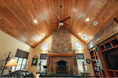 707 S Dixie Drive, Howey in the Hills, FL 34737 - Photo 6