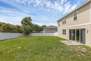 2532 Autumn Stream Dr, Leesburg, FL 34748 - Photo 2