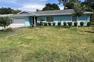 11812 Watts Ct, Tavares, FL 32778 - Photo 2