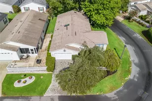 17324 SE 82nd Pecan Terrace, The Villages, FL 32162 - Photo 2