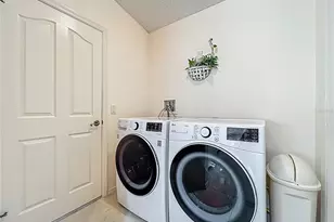 8195 SE 174th Rowland St, The Villages, FL 32162 - Photo 16