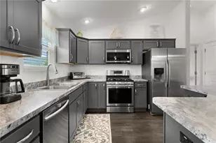 1721 Germakian Ln, The Villages, FL 32163 - Photo 14