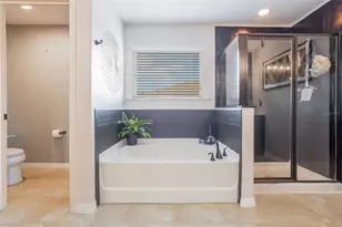 637 Neptune Dr, Groveland, FL 34736 - Photo 16