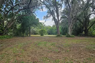 7059 SE County Hwy 25A, Belleview, FL 34420 - Photo 1