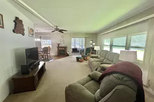 424 Hawthorne Blvd, Leesburg, FL 34748 - Photo 2