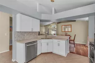 1906 Chathamoor Dr, Orlando, FL 32835 - Photo 4
