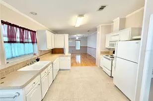 2585 Karen Dr, Mount Dora, FL 32757 - Photo 12