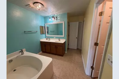 2122 Waseca Lane, Leesburg, FL 34748 - Photo 14