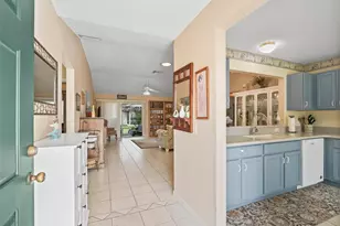 17860 SE 89th Natchez Ave, The Villages, FL 32162 - Photo 4