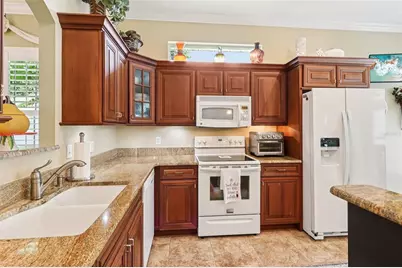 2512 Baywater Road, Tavares, FL 32778 - Photo 18