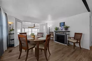 1025 Capella Dr, Tavares, FL 32778 - Photo 14