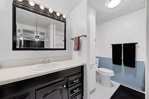 1025 Capella Dr, Tavares, FL 32778 - Photo 24