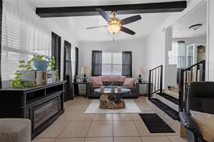 1025 Capella Dr, Tavares, FL 32778 - Photo 10