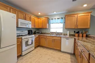 1496 Lime Grove Ln, The Villages, FL 32162 - Photo 6