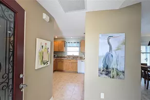 1496 Lime Grove Ln, The Villages, FL 32162 - Photo 4