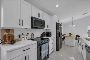 1808 Westpointe Cir, Orlando, FL 32835 - Photo 20