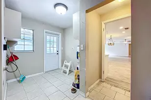 919 S Lake Ave, Groveland, FL 34736 - Photo 50