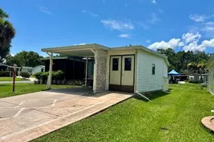 902 Rose Ln, The Villages, FL 32159 - Photo 2