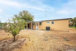 2714 Vindale Rd, Tavares, FL 32778 - Photo 32