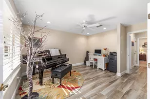 917 Ramos Dr, The Villages, FL 32159 - Photo 22