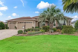 2217 Isleworth Cir, The Villages, FL 32163 - Photo 2