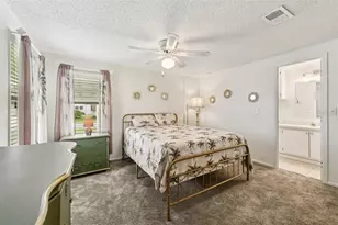 1802 Petunia Ln, The Villages, FL 32159 - Photo 32