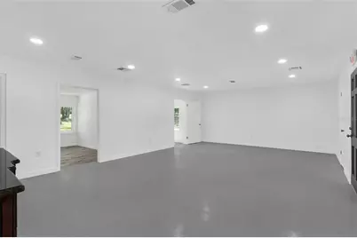 109 W Lakeview Street, Lady Lake, FL 32159 - Photo 8