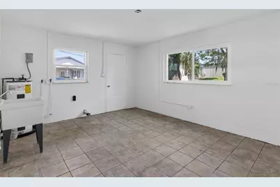 109 W Lakeview Street, Lady Lake, FL 32159 - Photo 18