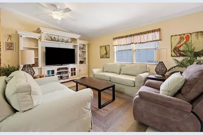 2372 Travis Place, The Villages, FL 32162 - Photo 8