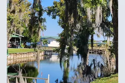 876 Cr 467, Lake Panasoffkee, FL 33538 - Photo 36
